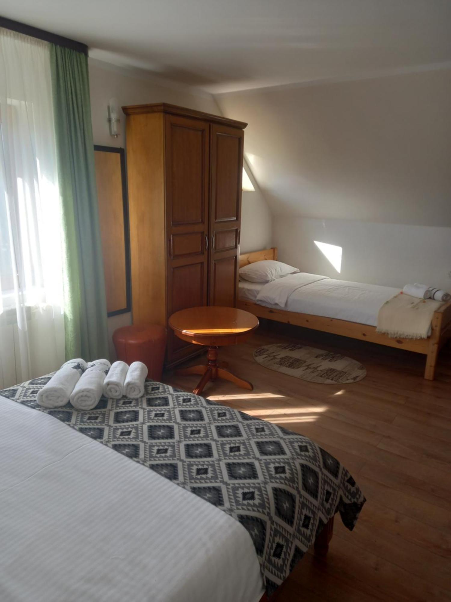 Pensiunea Alunis Hotel Sadova  Exterior foto